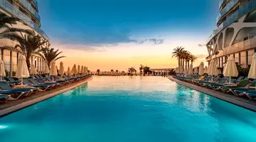 Vikingen Infinity Resort & Spa