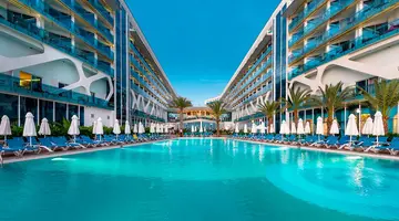 Vikingen Infinity Resort & Spa