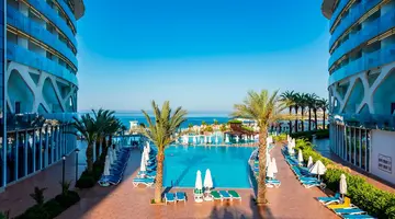 Vikingen Infinity Resort & Spa