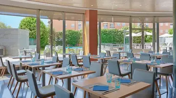 Vila Centric (ex Mercure Atenea Aventura)