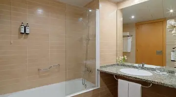 Vila Centric (ex Mercure Atenea Aventura)