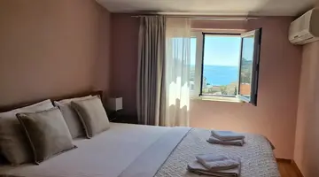 VILA LENA