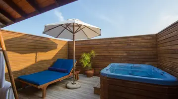 VILAMENDHOO MALDIVES RESORT ISLAND