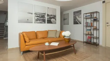 VILLA ARAUSA****