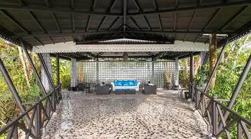 Villa Caletas