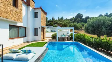 Villa D Oro Luxury Villas and Suites