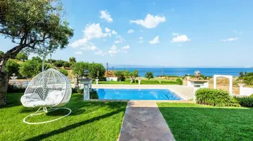 Villa D Oro Luxury Villas and Suites
