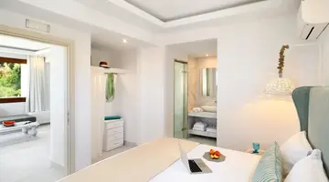 Villa D Oro Luxury Villas and Suites
