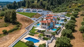 VILLA D ORO LUXURY VILLAS & SUITES