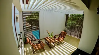 VILLA DE WHITE SAMBUR