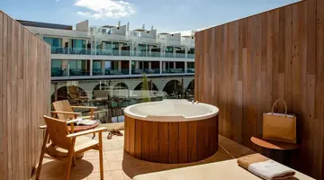 Villa Le Blanc GRAN MELIA ( ex. HOTEL SOL BEACH HOUSE MENORCA)