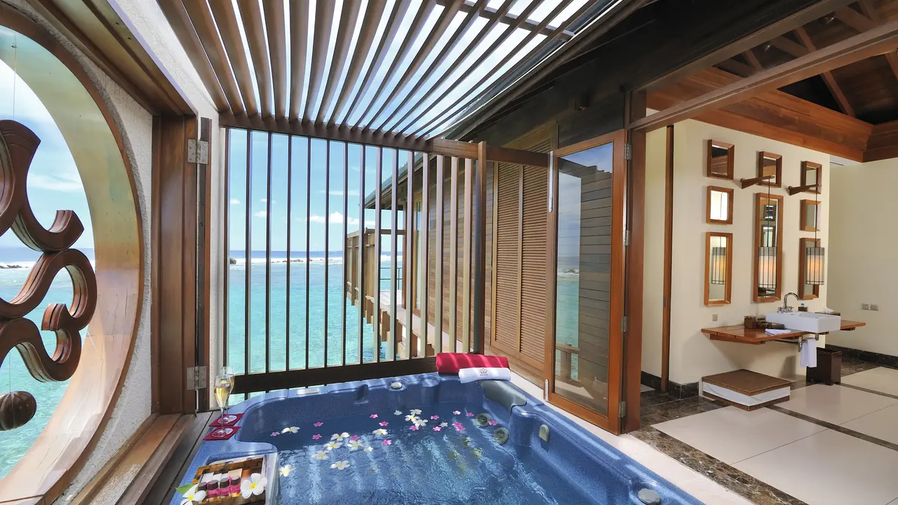VILLA NAUTICA, PARADISE ISLAND