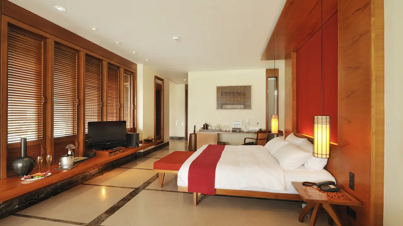 VILLA NAUTICA, PARADISE ISLAND