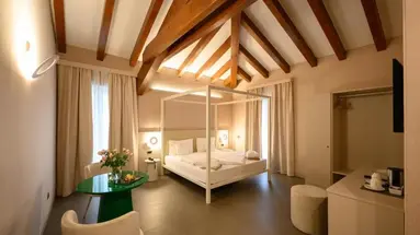 Villa Nicolli Romantic Resort