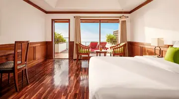 Villa Park Sun Island