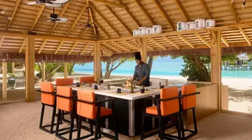Villa Park Sun Island