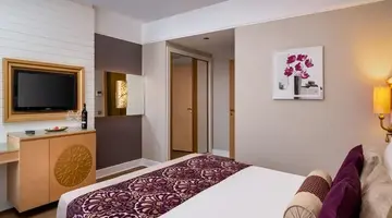 Villa Side Residence
