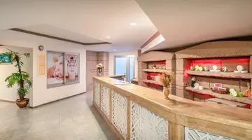 Villa Side