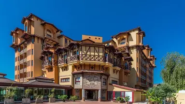 VILLA SIDE