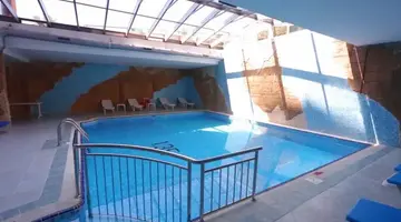 Villa Side