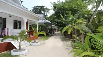 VILLA VEUVE