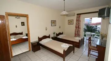 Village Inn Studios and Apartments