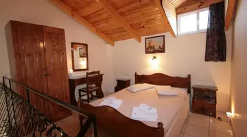 Village Inn Studios and Apartments