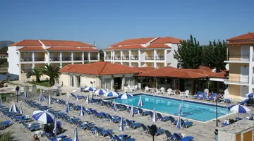 Village Inn Studios and Apartments