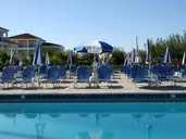 Village Inn Studios & Family Apartments