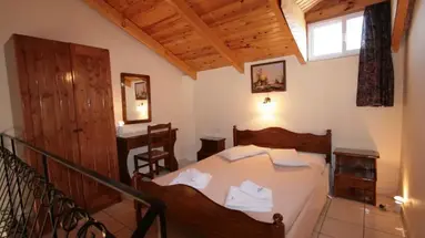 Village Inn Studios & Family Apartments