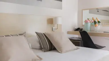 VILLAS ARAUSANA AND ANTONINA