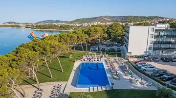 VILLAS ARAUSANA & ANTONINA****