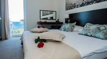 VILLAS ARAUSANA & ANTONINA****