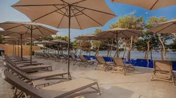 VILLAS ARAUSANA & ANTONINA****