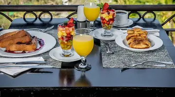 Villas Sol Hotel & Beach Resort