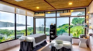 Villas Sol Hotel & Beach Resort