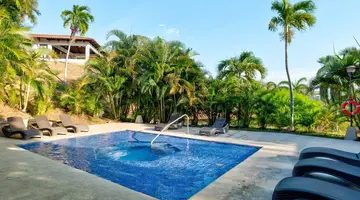 Villas Sol Hotel & Beach Resort