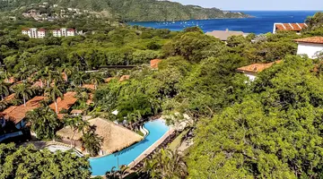 Villas Sol Hotel & Beach Resort