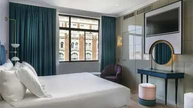 Vincci Capitol