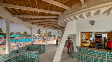 VINCCI HELYA BEACH