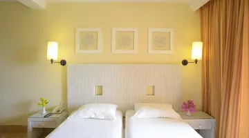VINCCI SAFIRA PALMS