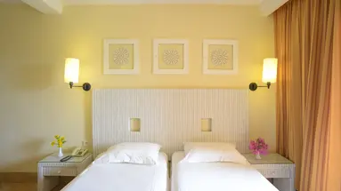 VINCCI SAFIRA PALMS