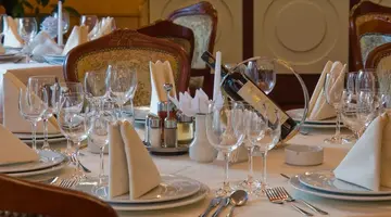 VINEYARDS HOTEL