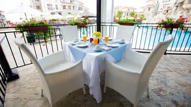 Vineyards Hotel