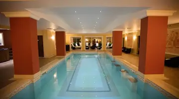 VINEYARDS HOTEL
