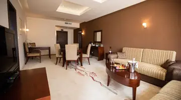 VINEYARDS HOTEL