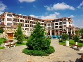 Vineyards Resort