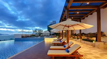 VINPEARL BEACHFRONT NHA TRANG