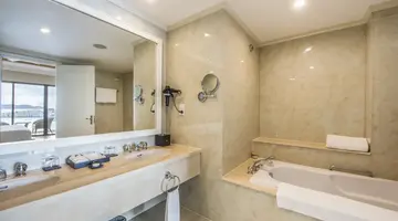 VINPEARL RESORT & SPA NHA TRANG BAY