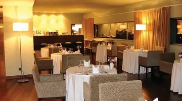 VIP Executive Azores Hotel